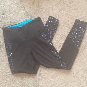 VSX knockout tight cosmic print M pocket detail